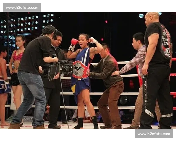 鄂美蝶对决贝特伦巅峰之战技术与意志的全面较量赛场风云再起胜负悬念拉满