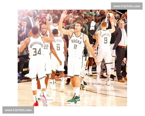 雄鹿强势对决公牛东部劲旅正面对抗引爆赛场风云季后赛悬念再起