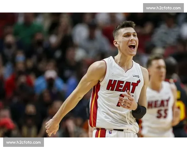 萨尔斯堡对阵里杰卡欧战焦点之夜胜负前瞻战术与核心球员表现观察